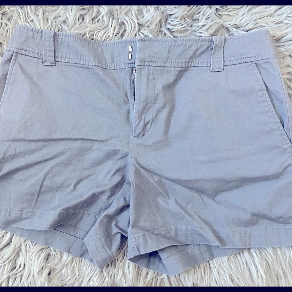 Grey shorts